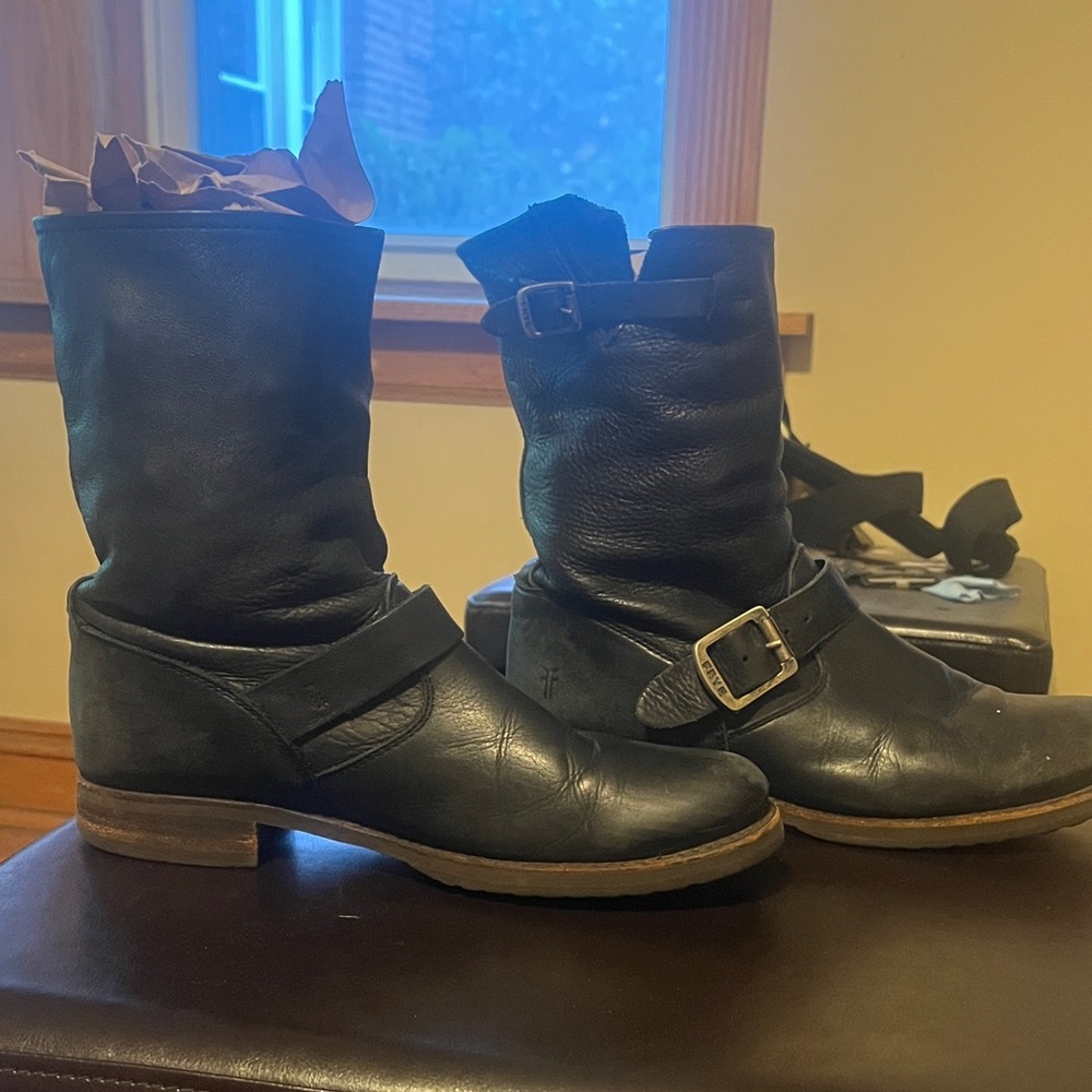 Frye Black Leather low/mid Thigh Boots